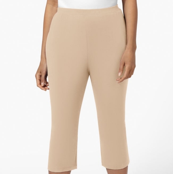 NWT CATHERINE'S PLUS SIZE CAPRI'S - Picture 1 of 3